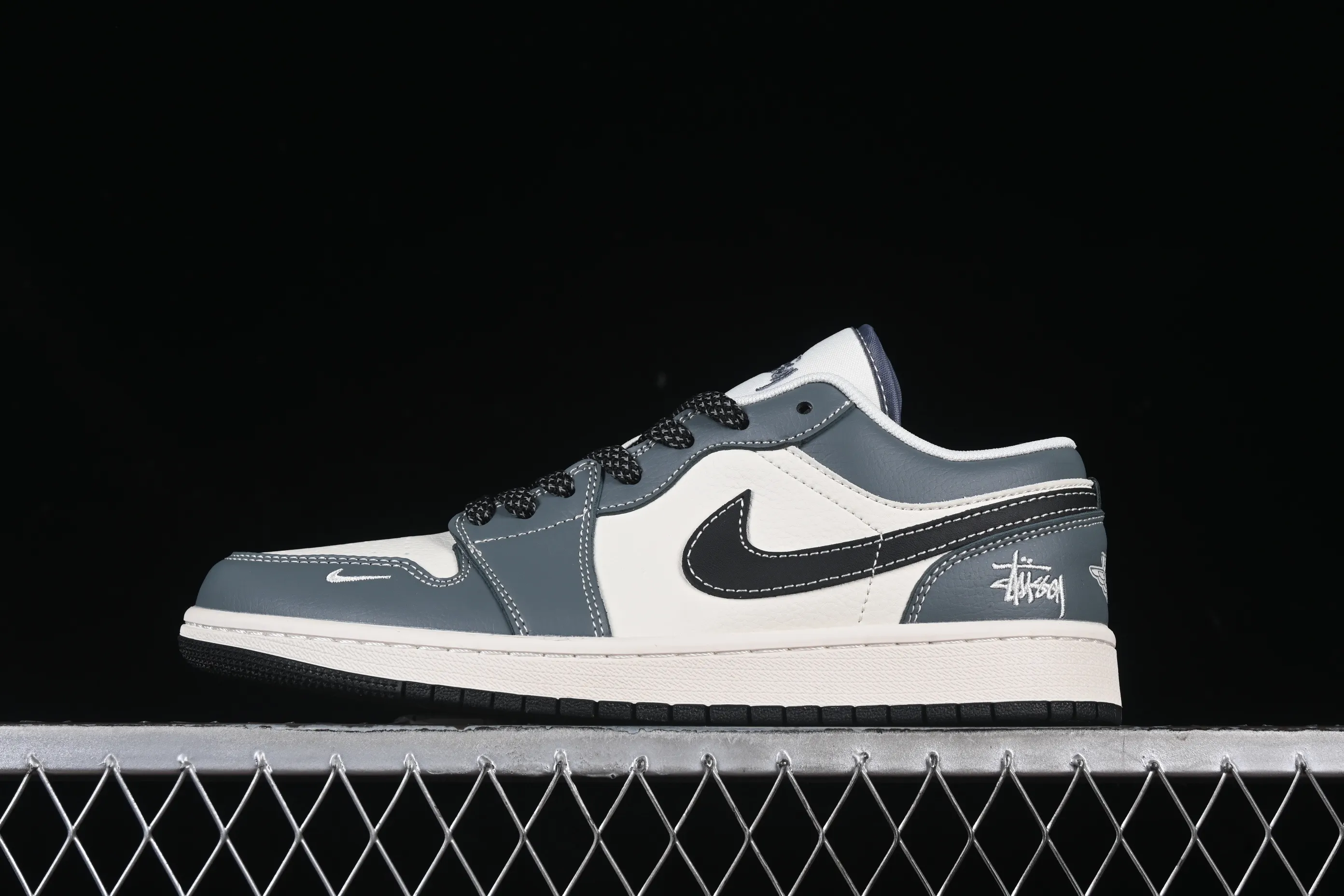 All categories Air Jordan Jordan series basketball shoes Air Jordan 1 Low high-end customized low-top sneakers Air Jordan 1 Low AJ1 Joe 1 Stussy co-branded blue gray high-end customized low-top retro basketball shoes XX3318-506